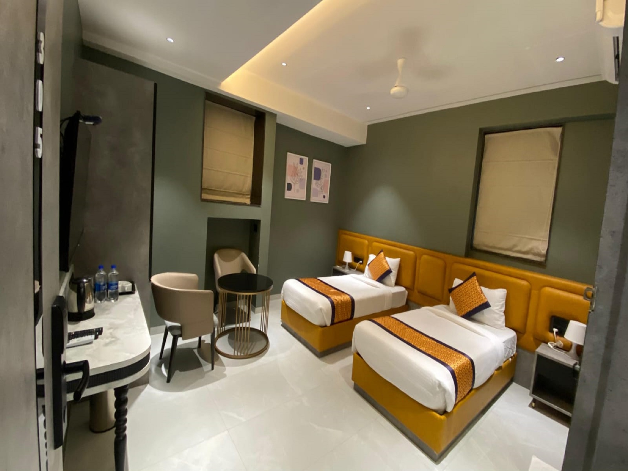 Executive Ac Twin Room